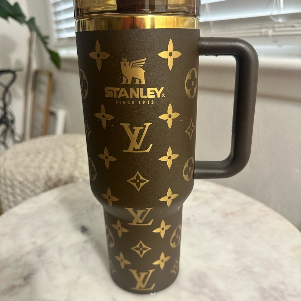 Stanley Brown and Gold Insulated Mug LV-BRAND NEW IN BOX